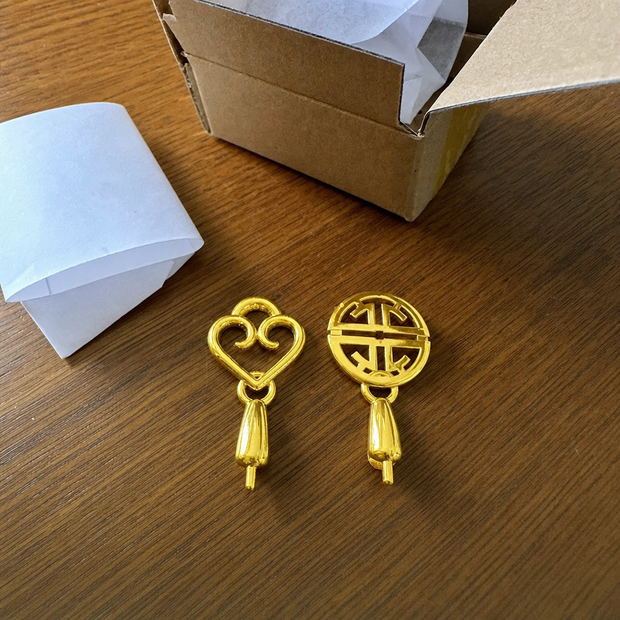 18k-gold-jewelry-clasp-with-gemstone-inlay customer review photo 2