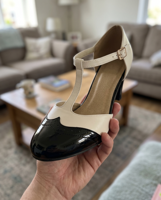 womens-t-strap-patent-leather-sandals customer review photo 3